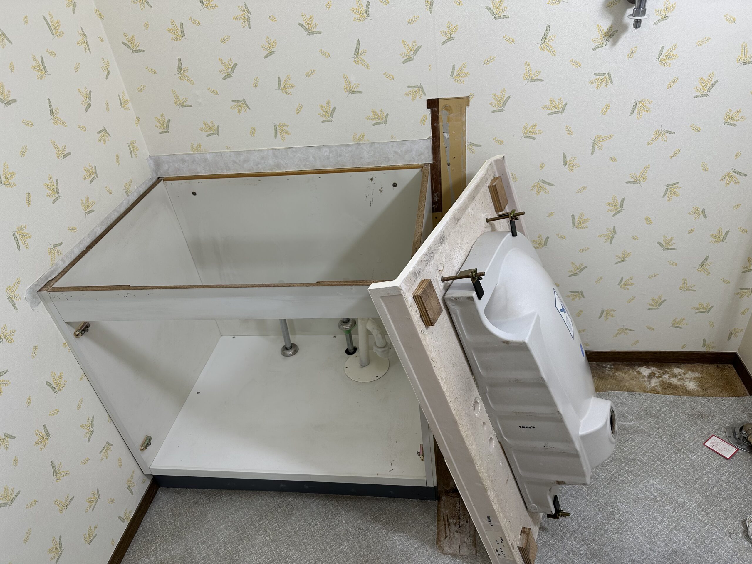 重たい陶器の洗面ボール