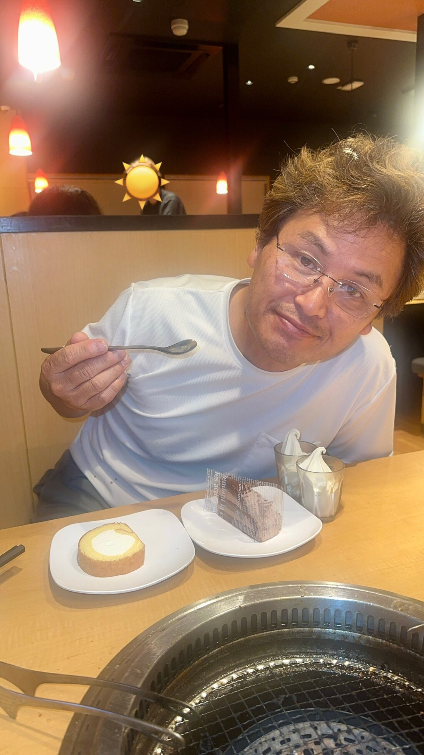 締めのデザートに喜ぶ写真