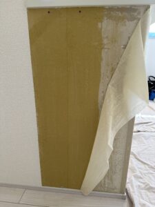 綺麗にめくれ上がった薄紙