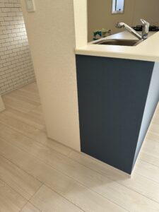 アクセントクロス施工完了後 リビングの全体バランス