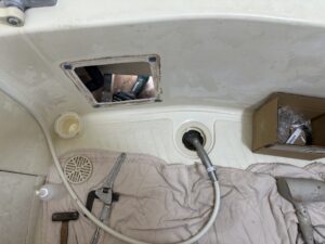ユニットバス排水トラップの漏水調査状況