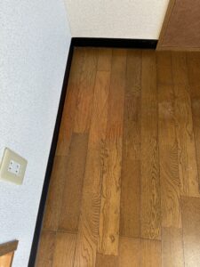 リペア補修後のフローリング