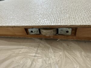 引き戸の動きが悪い原因
