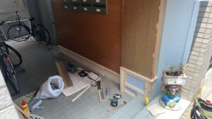 エントランス施工中